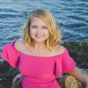 Meet your Posher, Alexandra